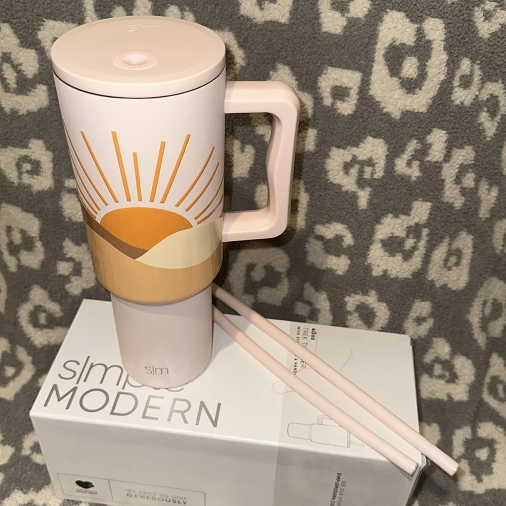 Simple Modern TREK 40oz Tumbler in Rise and Shine 😍 New 🆕 & Never Used ❣… - Picture 17 of 17